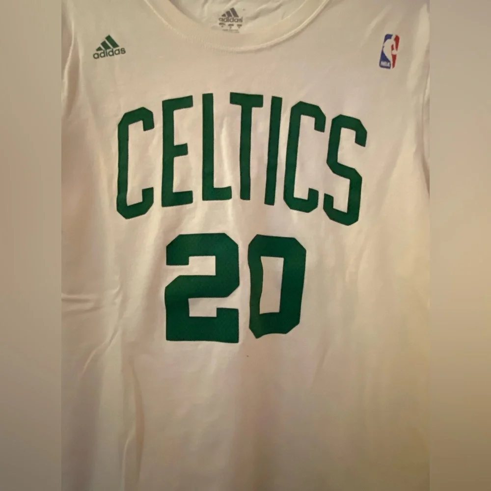 Celtics Tee Shirt Allen #20 Adidas NBA Size Medium Boston Basketball 🏀 - Picture 2 of 5